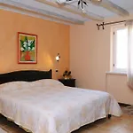 Family Friendly Apartments With A Swimming Pool Sumber, Central Istria - Sredisnja Istra - 7332 Apartment Nedeščina